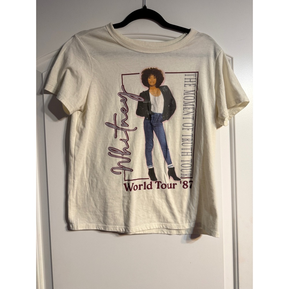 Whitney Houston T-Shirt Medium Cream 1987 World Tour Graphic Tee Concert Icon